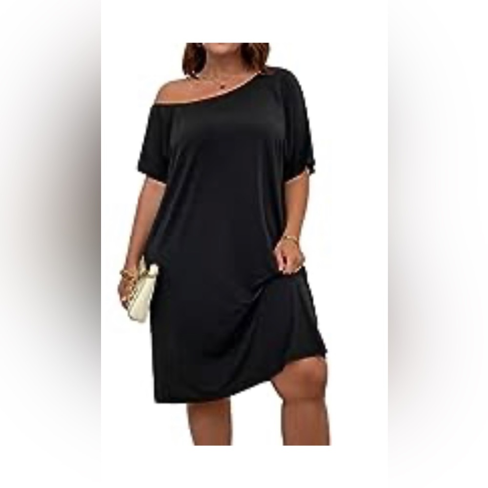 One shoulder black dress